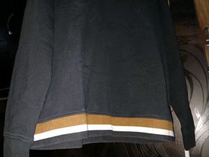 Van Heusen Black Sweatshirt