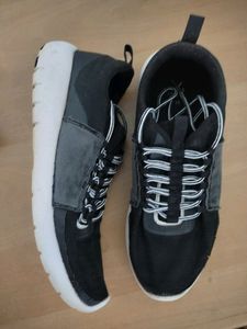 H&amp;M Sneakers