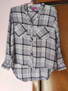 Stylish Lavender Plaid Button-Up Shirt