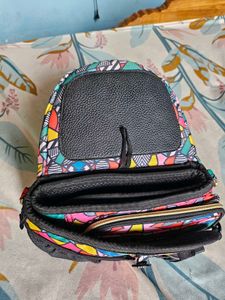 ButtBaby Comic Carriers with Hip Seat Bab