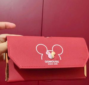 combo White Furry Handbag Micky clutch ❤️
