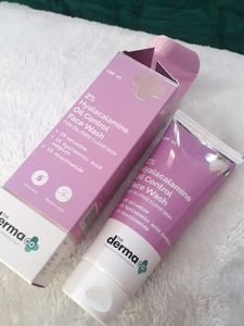 The Derma Co 2% Hyalacalamine Oil Control Face Was