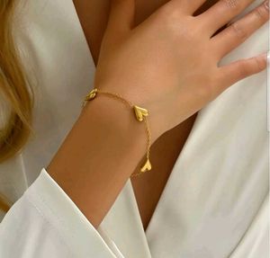 Anti-Tarnish Gold Heart Bracelet