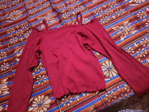Chic Ruched Cold Shoulder Top