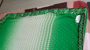 Elegant parrot Green Ombre Saree with blouse piece