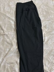 Comfortable Black Cropped Pants