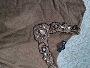Brown half sweater with shinny stone