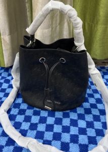 🇫🇷 Karl Lagerfeld imported authentic Bucket Bag