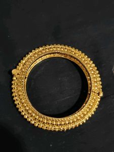 Elegant Gold Tone Bracelet or kada