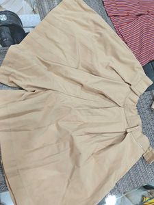 girlss Striped Shirt and Beige divider skirts