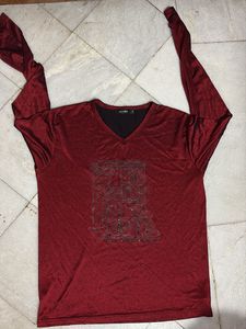 Maroon V-Neck Graphic T-Shirt