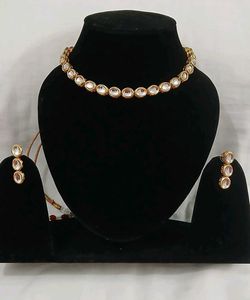 Elegant Kundan Necklace & Earring Set