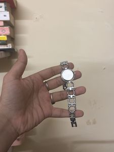 Elegant Silver Tone Women's Watch