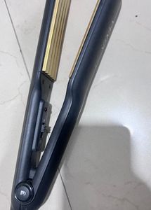 Vega Hair Crimper