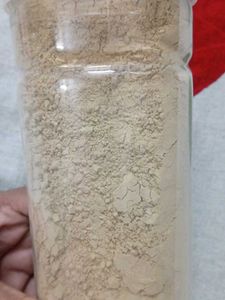 Face  mulatani mitty Powder Bottle