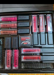 Bee One Colour Kiss Matte Liquid Lip Colou