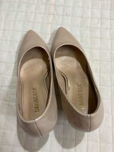 Elegant Pointed Toe Heels