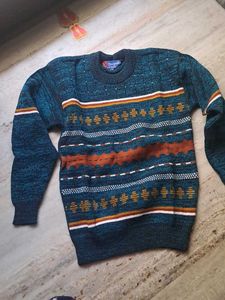 Vintage Patterned Knit Sweater new not used once