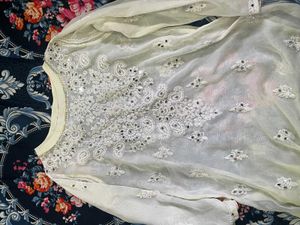 Embroidered Chikankari Kurta