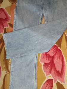 Wide Leg Light Wash Jeans