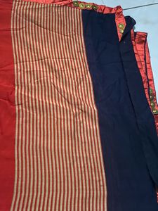 Red &amp; Beige Striped Saree