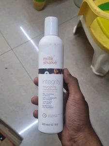 Milkshake Integrity Nourishing Conditioner