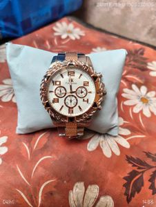 Stylish Gold Tone Chronograph Watch