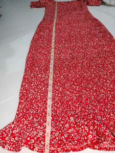 Berrylush Women Red Floral Smocked Dress