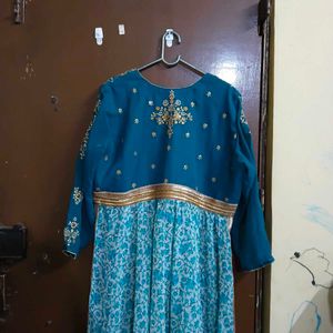 Teal Kurta Set with Intricate Embroidery