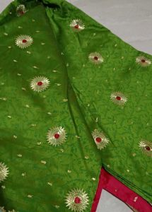 Vibrant Green Embroidered Silk Saree🎀❤️... tradit