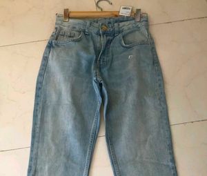 Low waist faded Flared Jeans