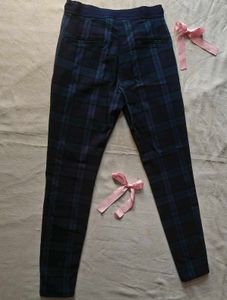 Stylish Plaid Skinny Pants