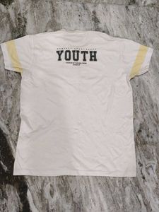Iconic Graphic T-Shirt