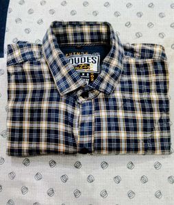Stylish Plaid Button-Up Shirt for Men