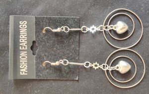 Silver Plated Thread Heart And Circle Shaped Earin