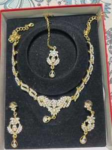 Exquisite Gold-Toned Indian Jewelry Set