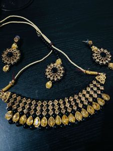 Stunning Black &amp; Gold Jewelry Set🩶