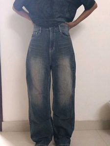 Classic Dark Wash Straight Leg Jeans