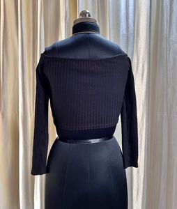 Ribbed Off-Shoulder Button-Up Cropped Top
