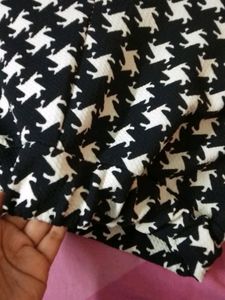Palazzo Black N White Printed Crepe Size36-40