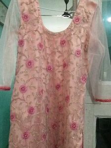Elegant Peach Dupatta with Golden Border