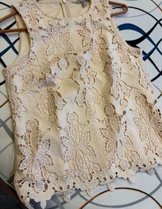 Elegant Lace Sleeveless Top