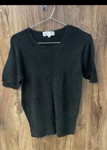 Black Ribbed Short Sleeve Top
