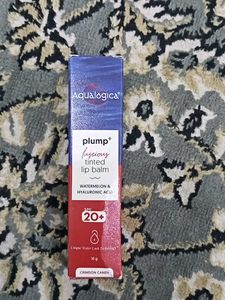 Aqualogica Luscious Tinted Lip Balm