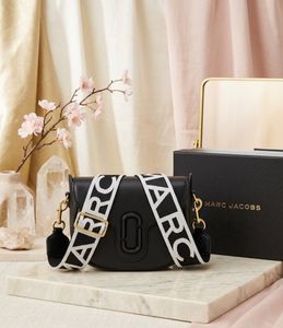 Marc Jacobs Black Leather Shoulder Bag