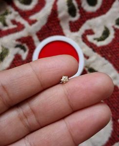 star  Flower Nose Pin
