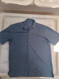 Classic Men's Short Sleeve Button-Up Shirt