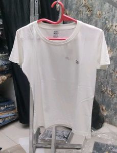 White Tommy Hilfiger T-Shirt