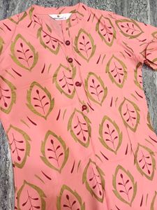Stylish Pink Leaf Print Kurta