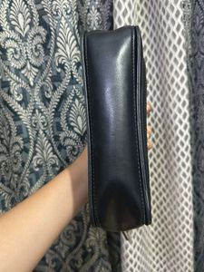 Chic Two-Tone Handbag